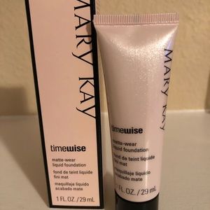 Mary Kay Other - Beige 1- Timewise matte-wear liquid Foundation Mary Kay Other - Beige 1- Timewise matte-wear liquid Foundation